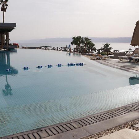 O Beach Hotel & Resort Sweimeh Esterno foto