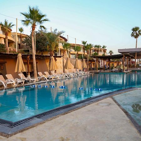 O Beach Hotel & Resort Sweimeh Esterno foto