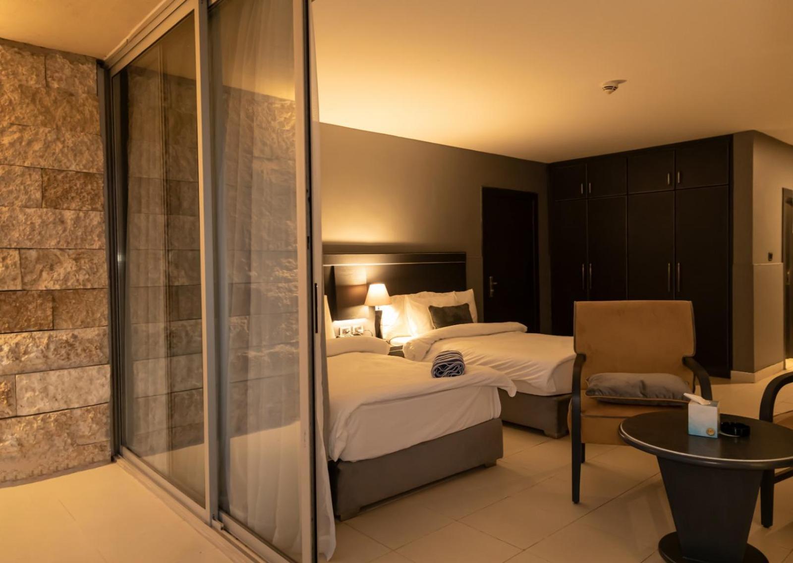 O Beach Hotel & Resort Sweimeh Esterno foto