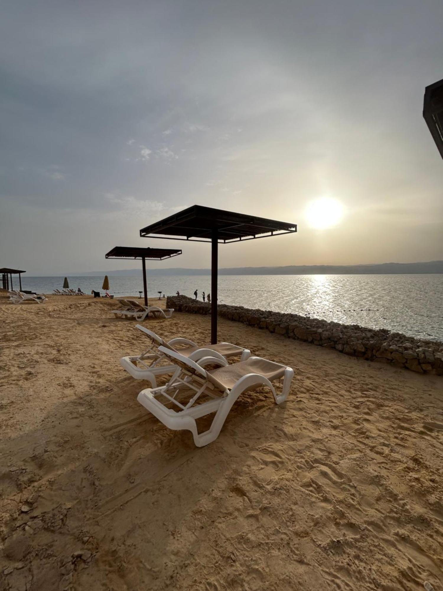 O Beach Hotel & Resort Sweimeh Esterno foto