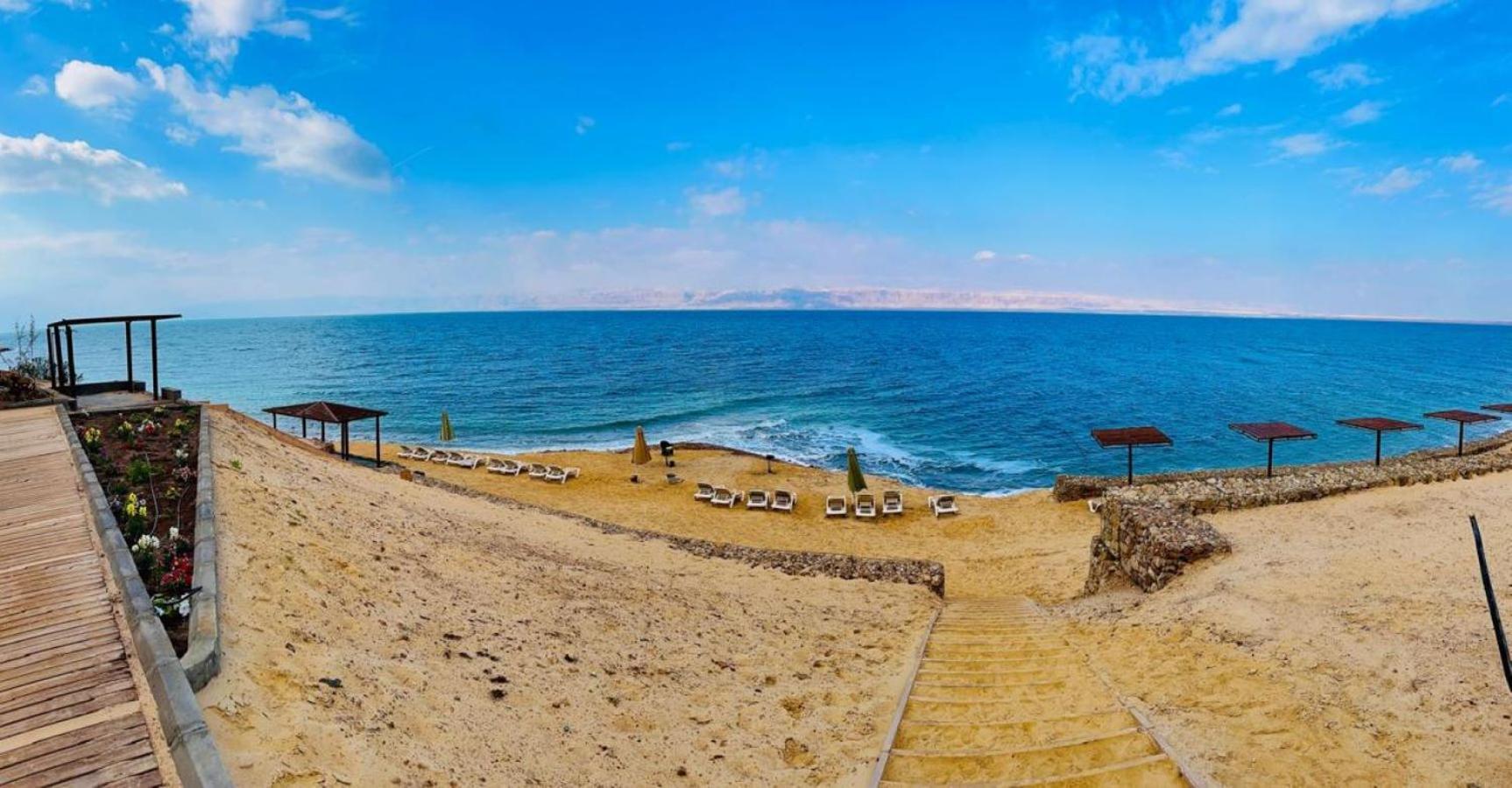 O Beach Hotel & Resort Sweimeh Esterno foto