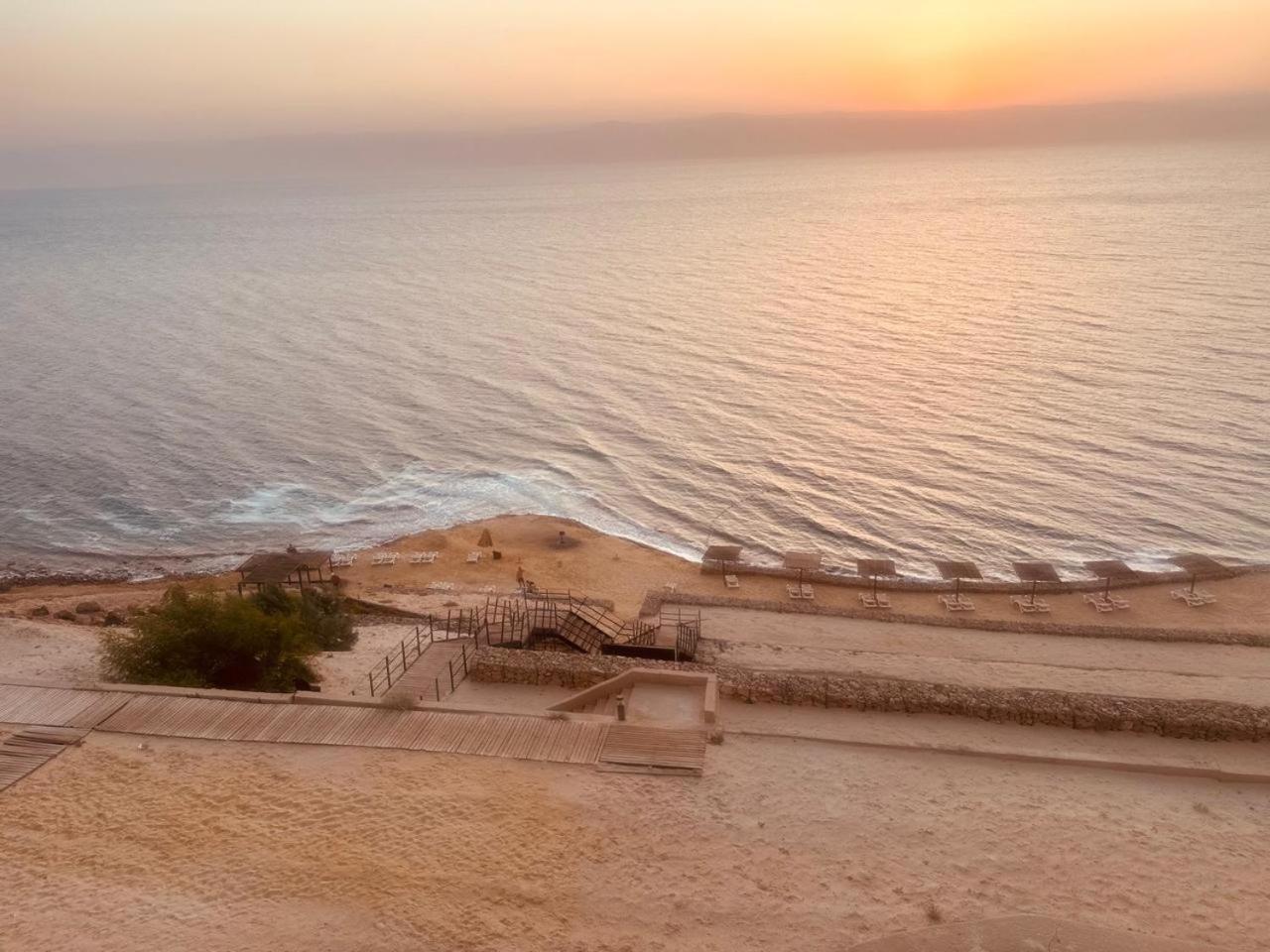O Beach Hotel & Resort Sweimeh Esterno foto