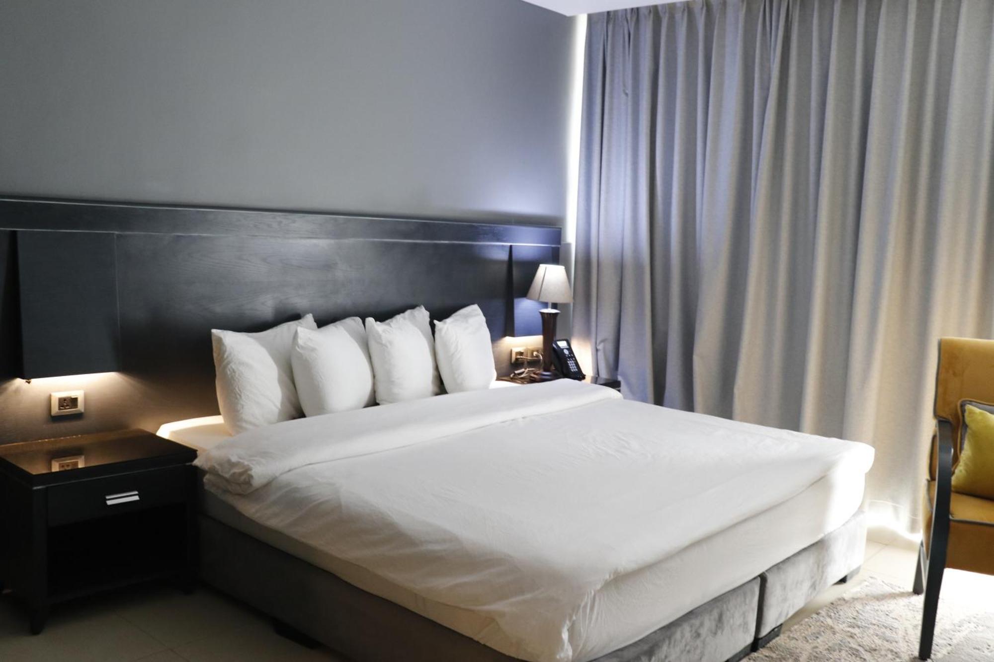 O Beach Hotel & Resort Sweimeh Esterno foto